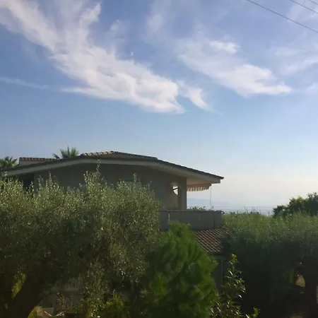 La Scogliera Del Capo * Santa Maria (Vibo Valentia)