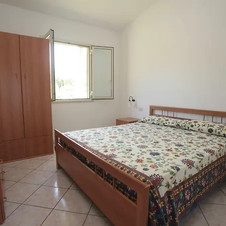 La Scogliera Del Capo Santa Maria (Vibo Valentia)