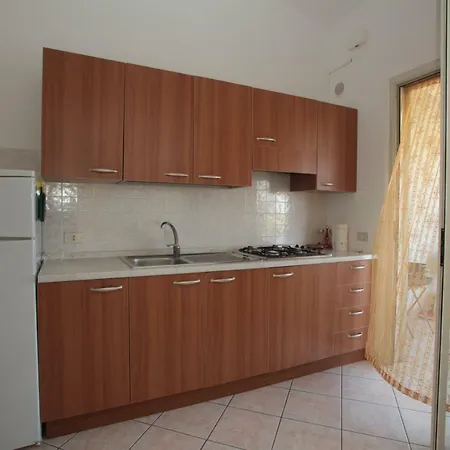 La Scogliera Del Capo Santa Maria (Vibo Valentia)